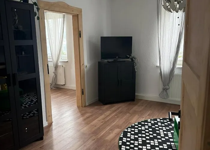 Beautiful, Renovated, Private Above Bakery Apartamento